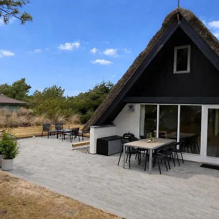 Charming Summer House With A Lovely Large Terrace Σπίτι διακοπών