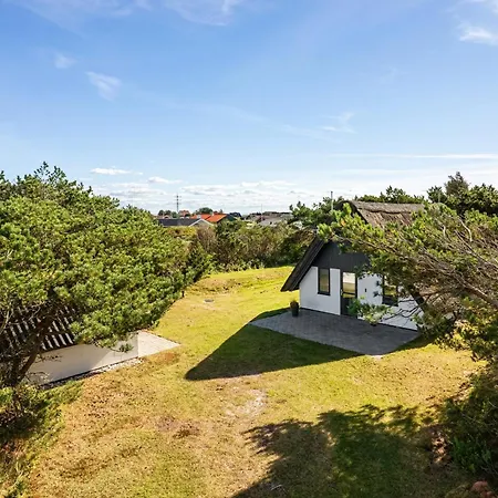 Σπίτι διακοπών Charming Summer House With A Lovely Large Terrace